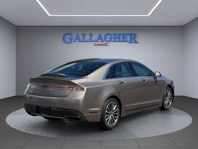 2020 Lincoln MKZ Standard photo 4