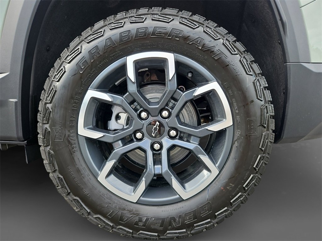 2026 Chevrolet Equinox ACTIV photo 6