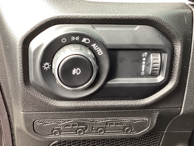 2025 Jeep Wrangler Sport S photo 4