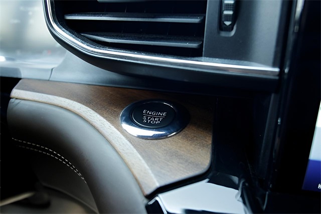 2022 Ford Explorer King Ranch photo 4