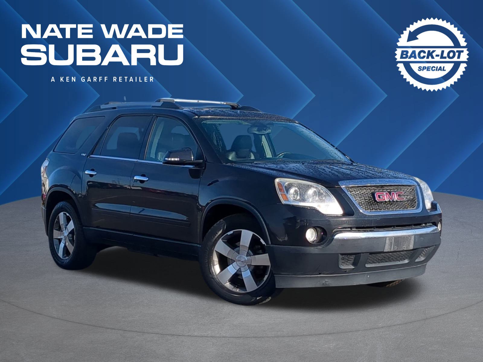 2011 GMC Acadia SLT2's photo