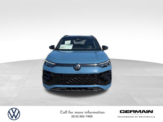 2025 Volkswagen Tiguan SE R-Line Black photo 2