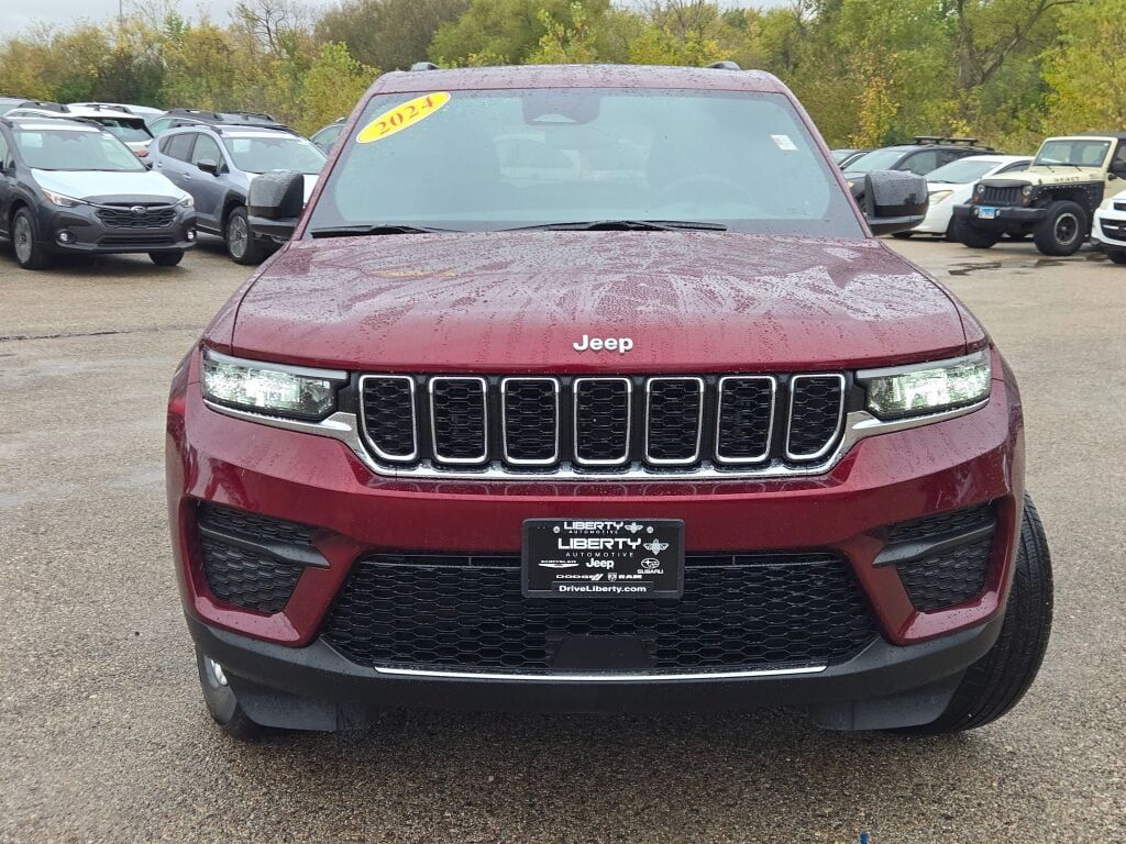 2024 Jeep Grand Cherokee Laredo X photo 4