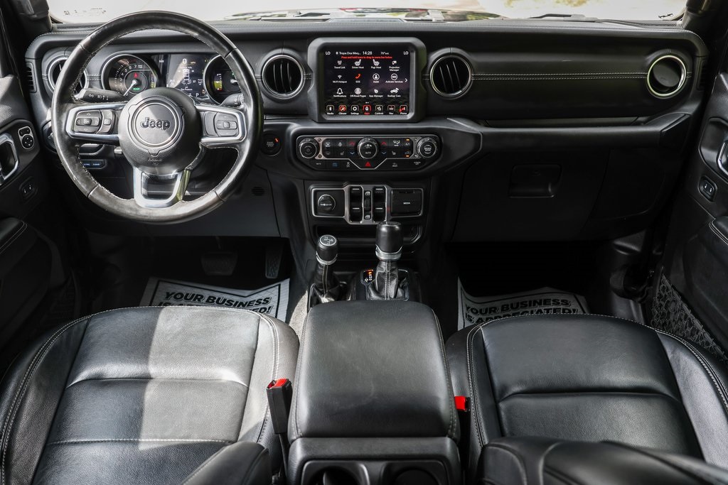 2023 Jeep Wrangler Sahara 4xe photo 30