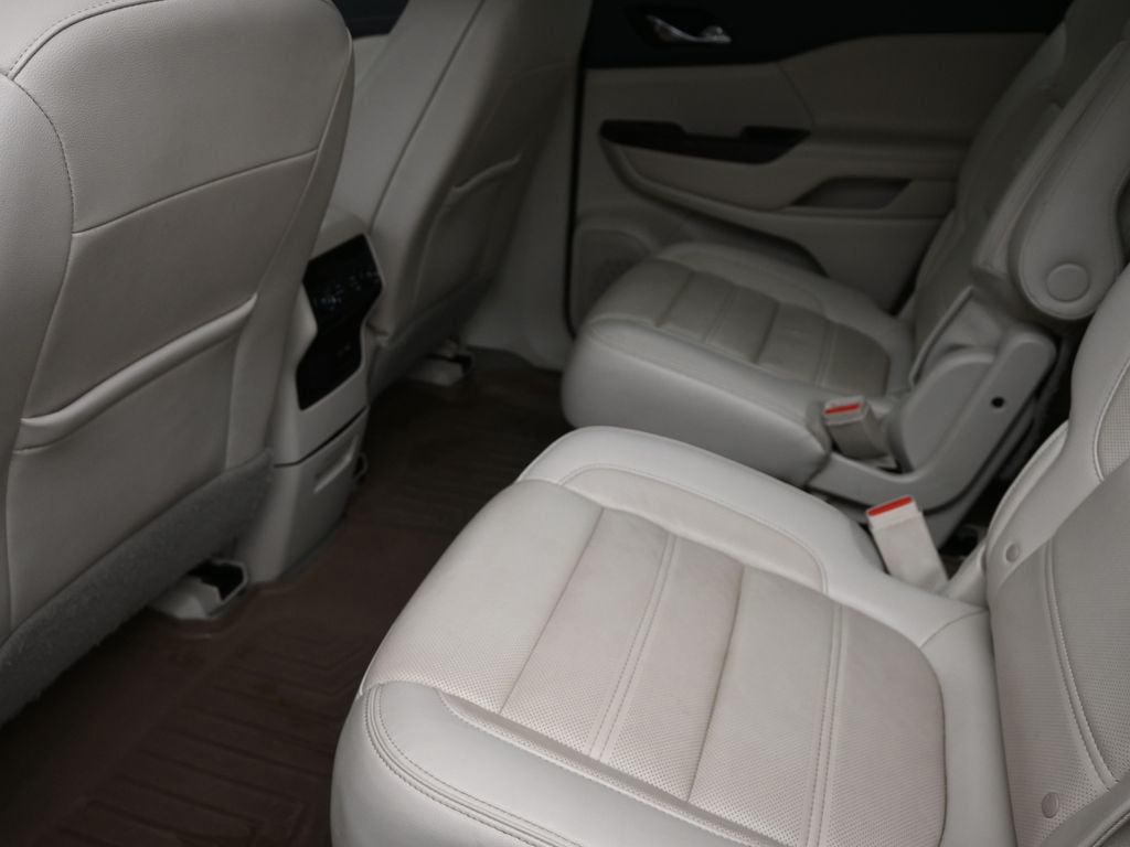 2020 Gmc Acadia Denali photo 9