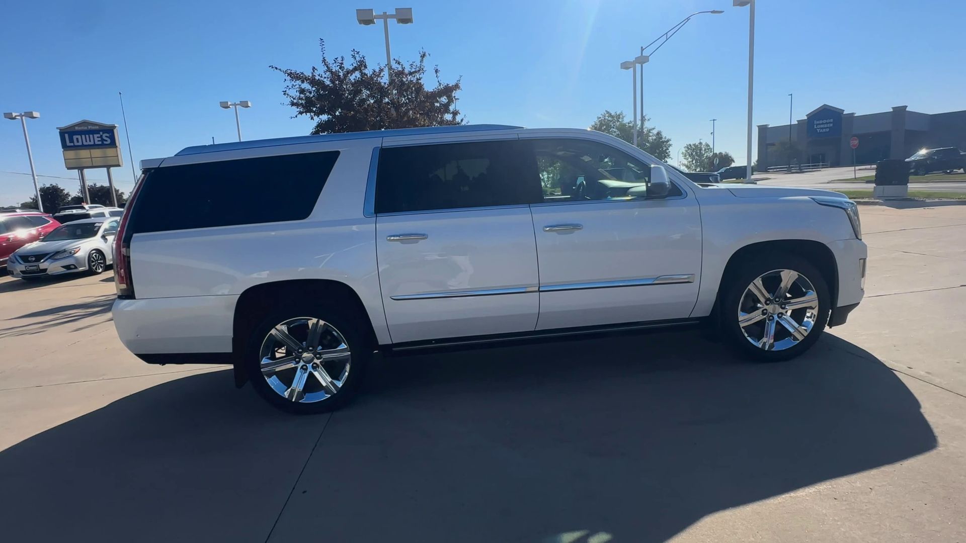 2019 Cadillac Escalade ESV Premium Luxury photo 9