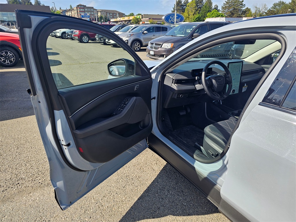 2024 Ford Mustang Mach-E Select photo 17