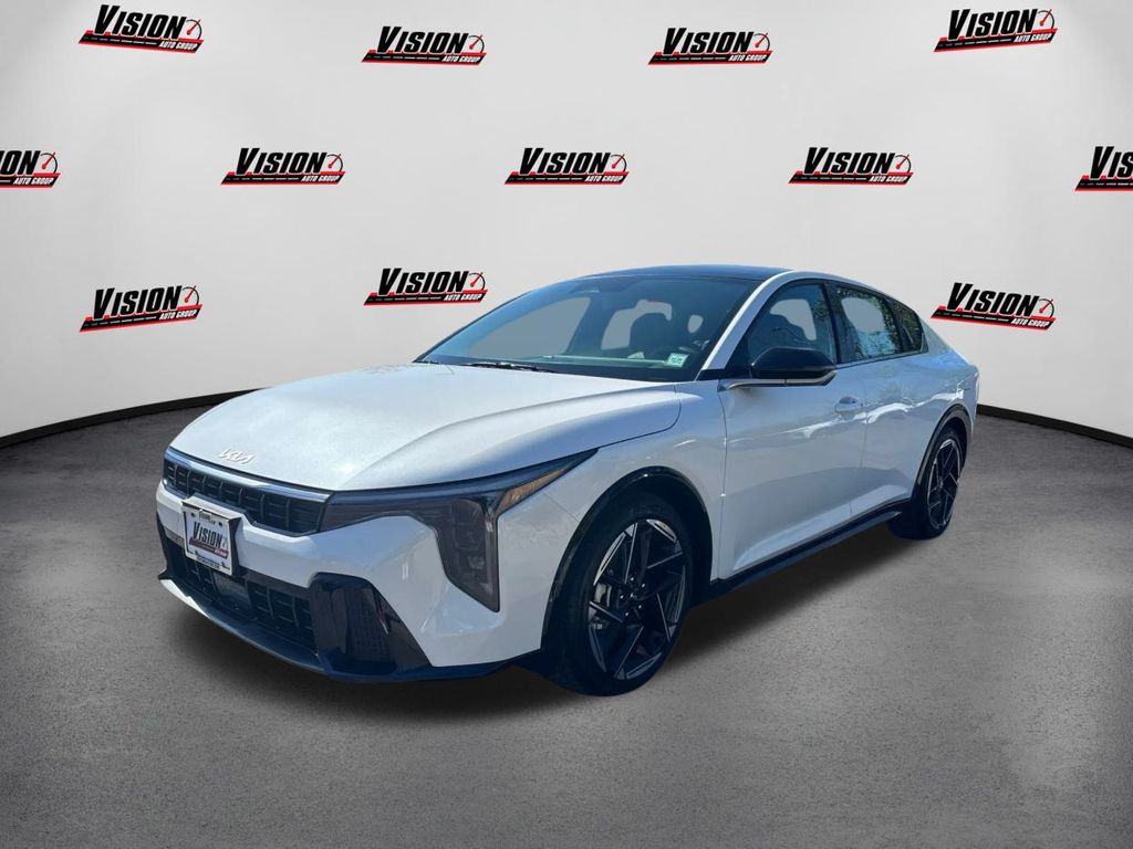 2025 Kia K4 GT-Line's photo