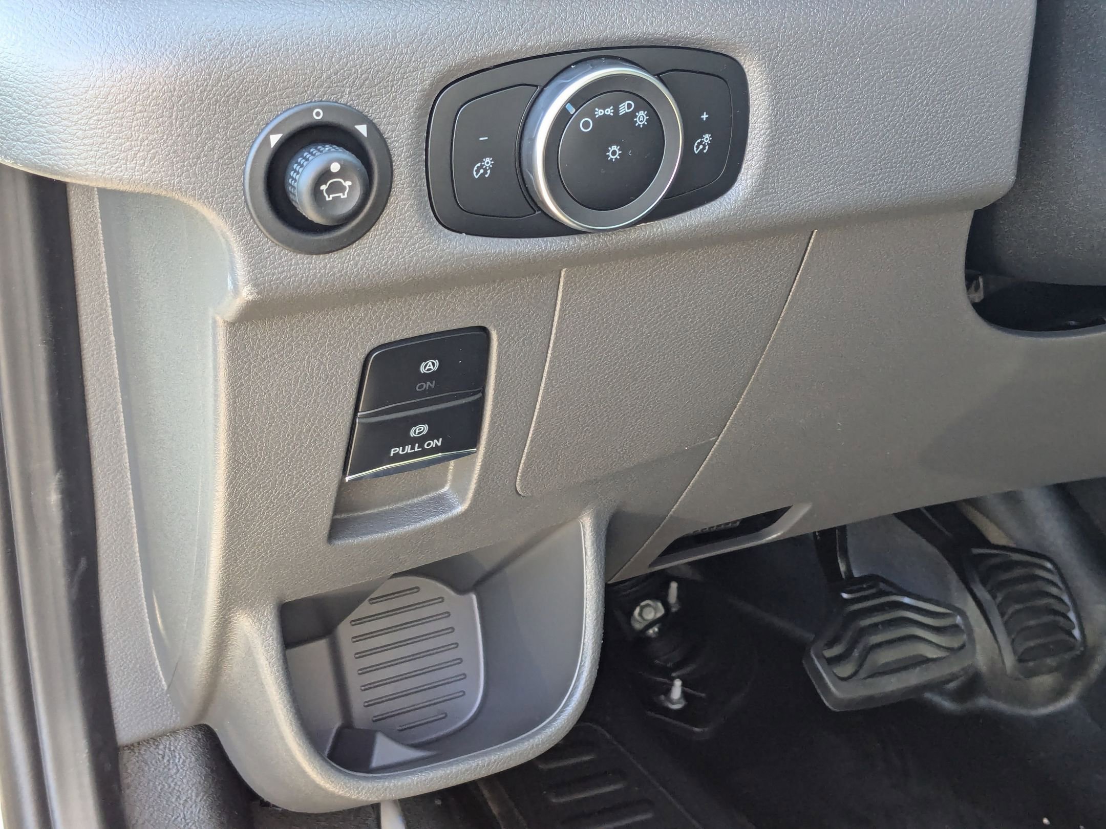 2024 Ford Transit Cargo Van photo 15