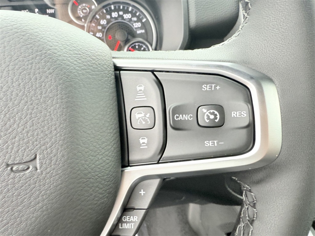 2025 Ram 1500 Big Horn photo 14