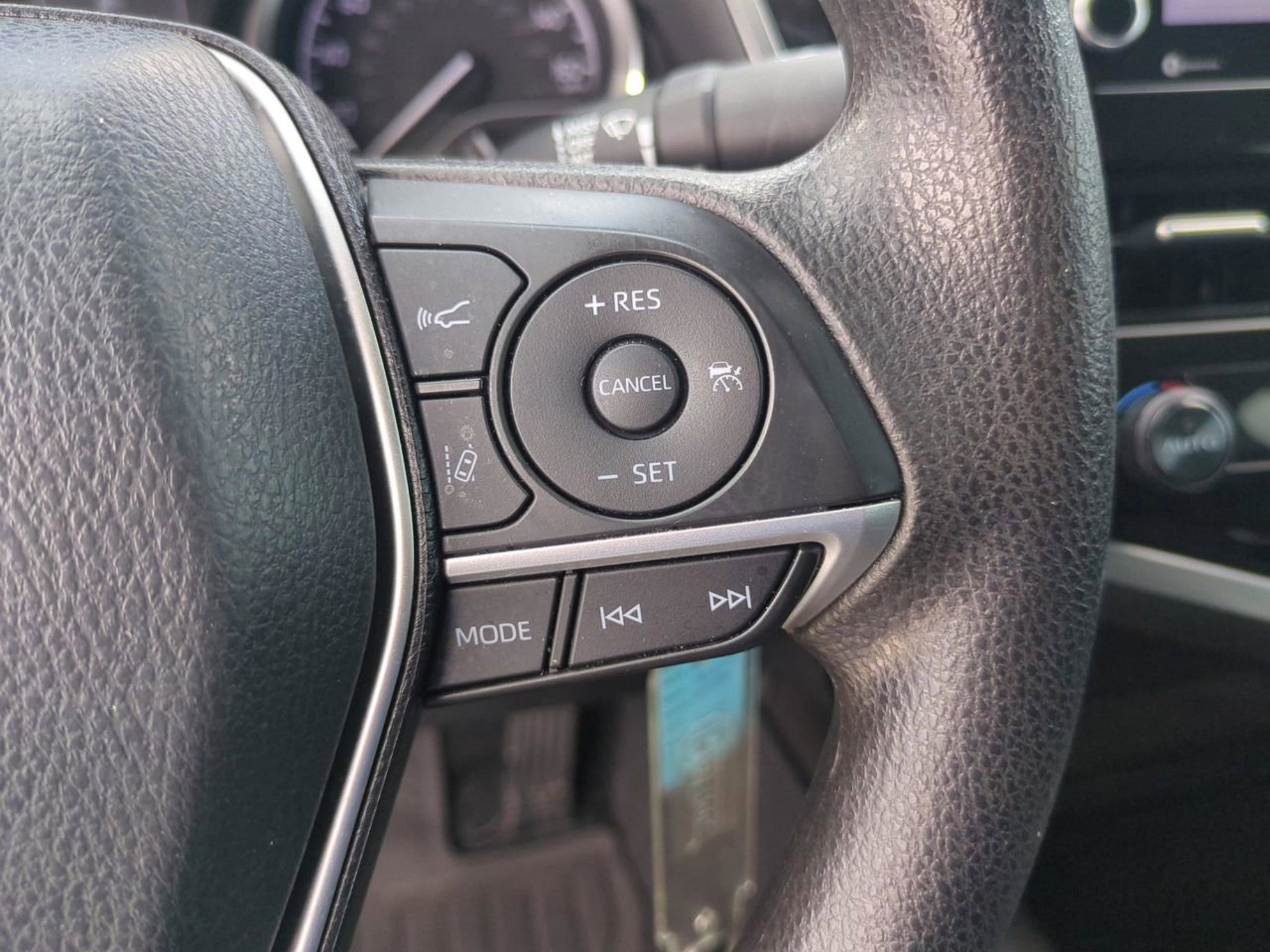 2023 Toyota Camry LE photo 25