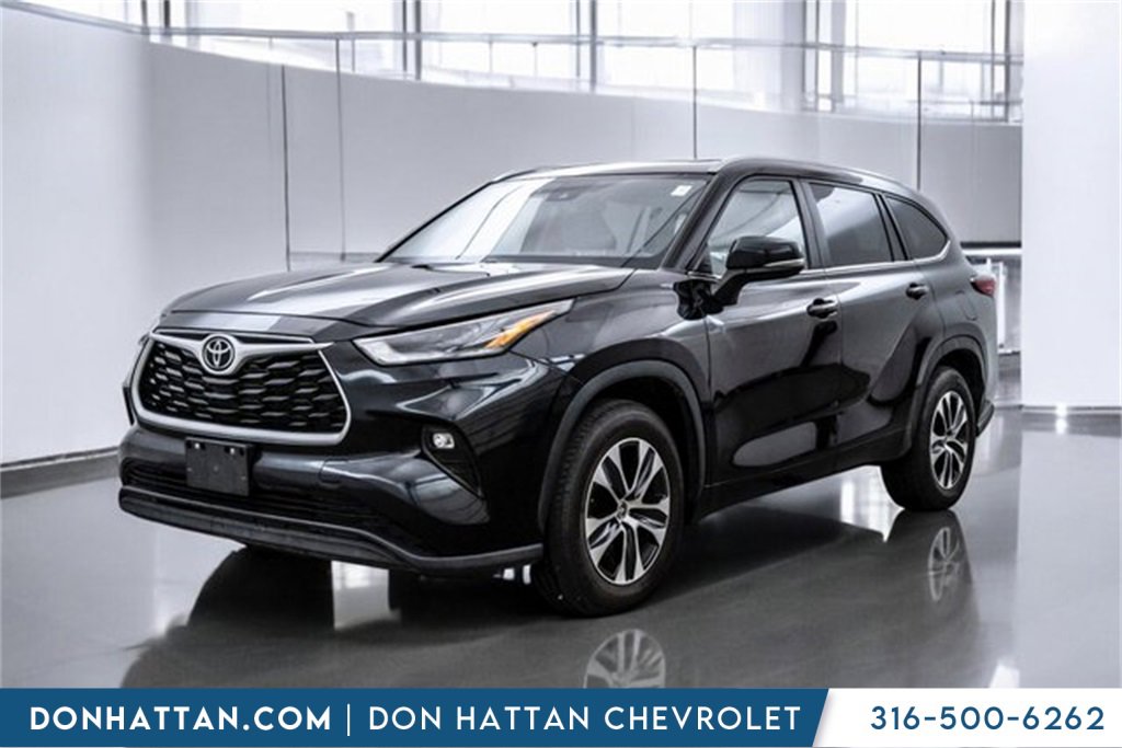 2023 Toyota Highlander XLE's photo