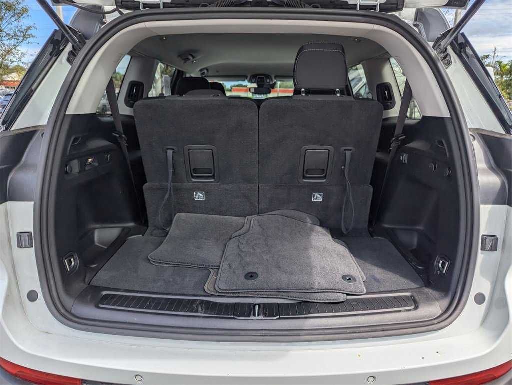 2023 Jeep Grand Cherokee Laredo photo 15