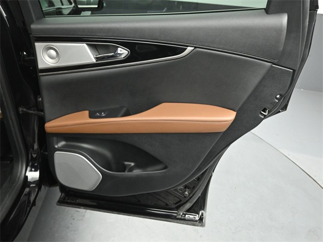 2023 LINCOLN NAUTILUS - Image 29