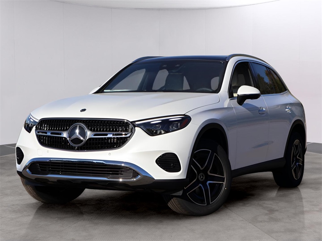 2026 Mercedes-Benz GLC Base's photo