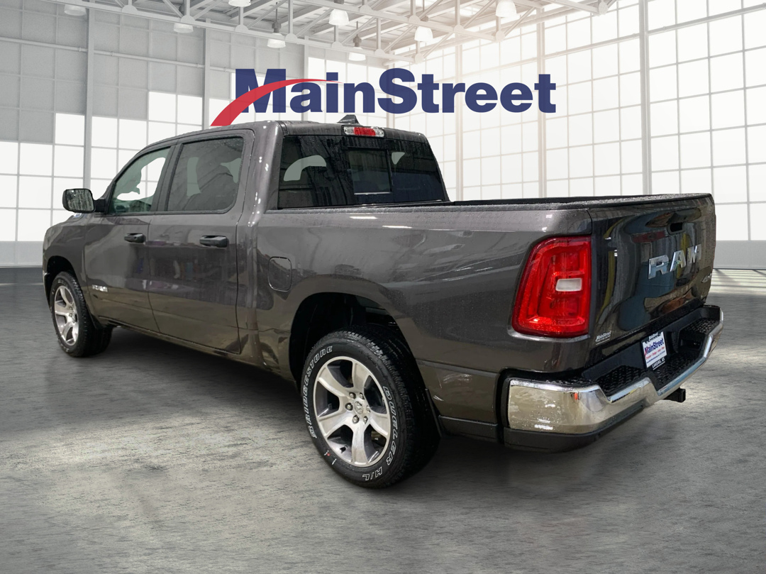 2025 Ram 1500 Tradesman photo 3