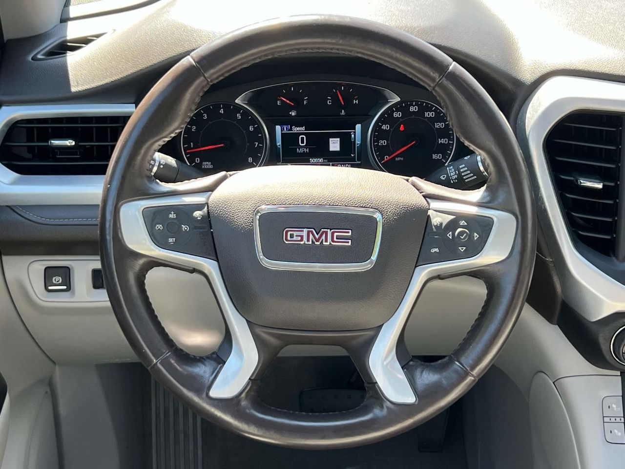 2017 Gmc Acadia SLT photo 13