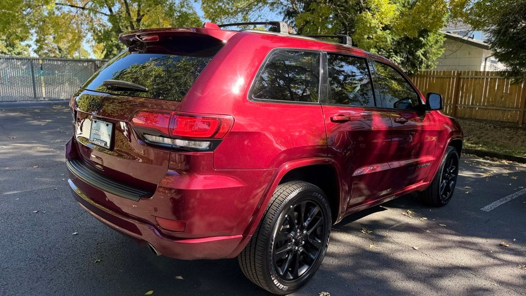 2020 Jeep Grand Cherokee Altitude photo 7