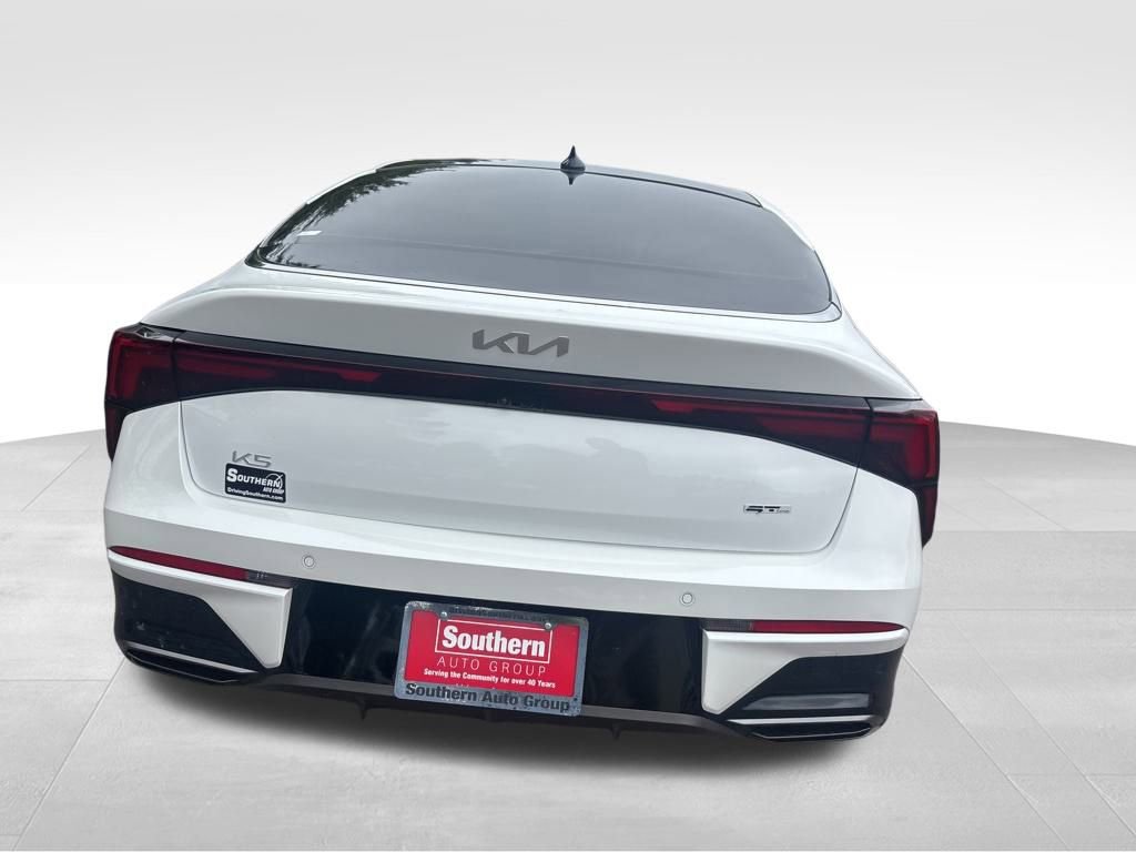 2025 Kia K5 GT-Line photo 12