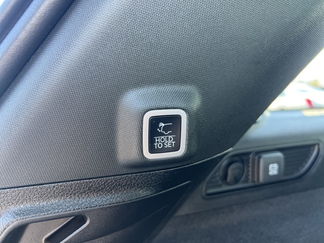 2022 Jeep Grand Cherokee Overland 4xe photo 18