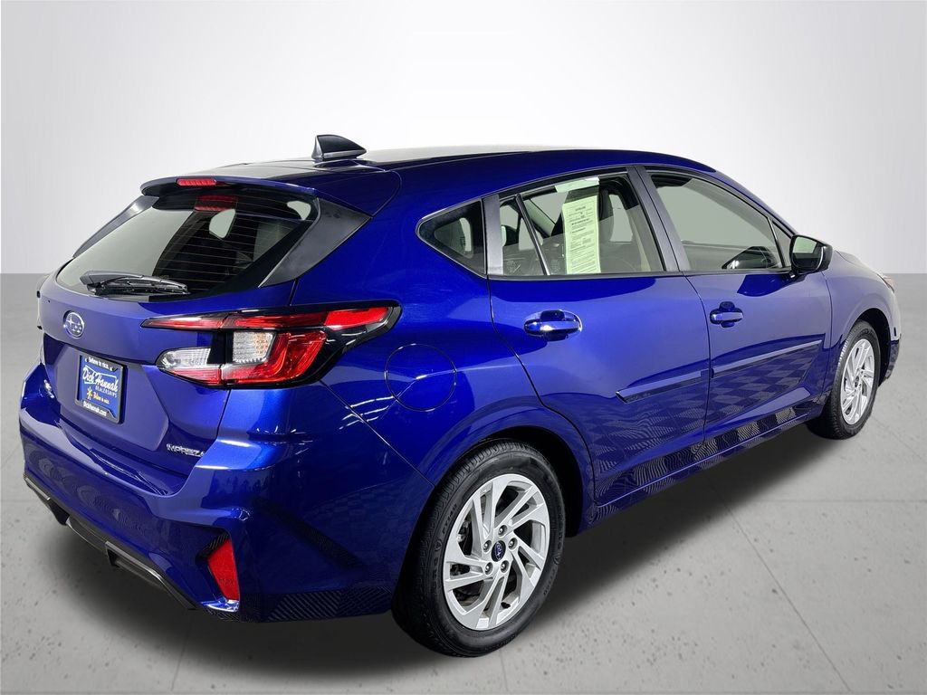 2024 Subaru Impreza Base photo 3