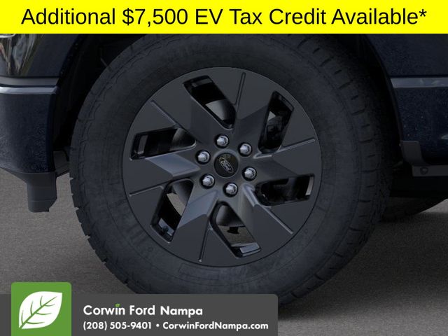 2025 Ford F-150 Lightning photo 19