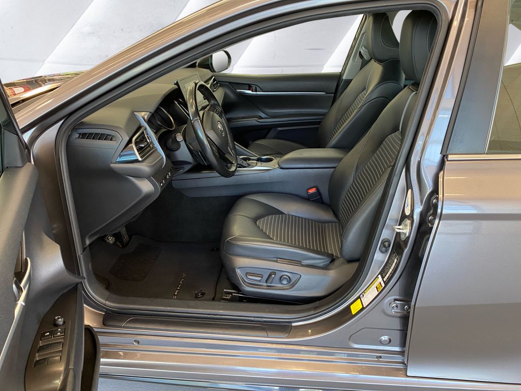 2023 Toyota Camry SE photo 7