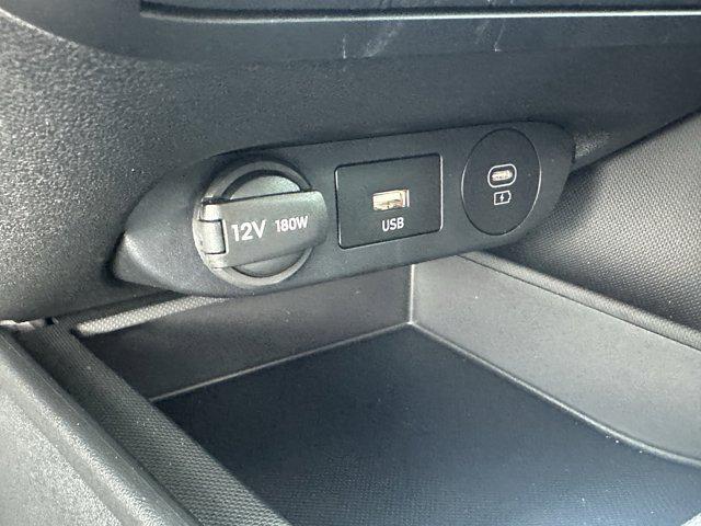 2025 Hyundai Elantra SE photo 26
