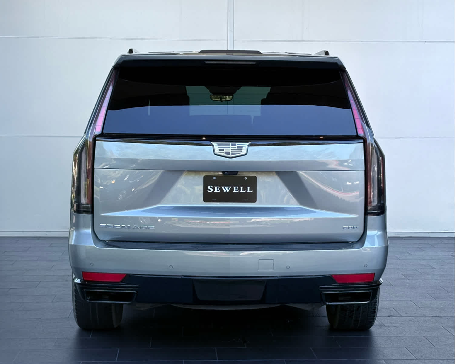 2023 Cadillac Escalade ESV Sport Platinum photo 4