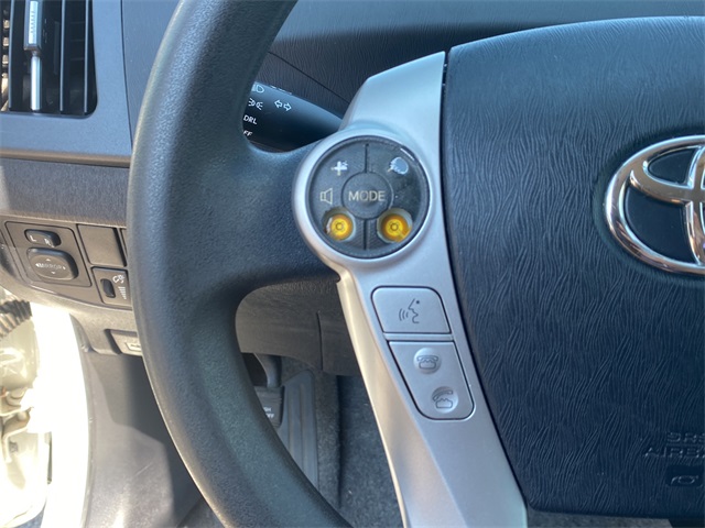 2013 Toyota Prius Plug-in Base photo 20