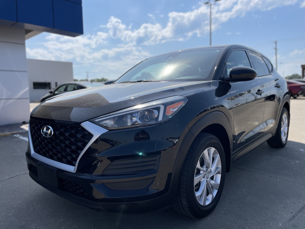 2020 Hyundai Tucson SE photo 2