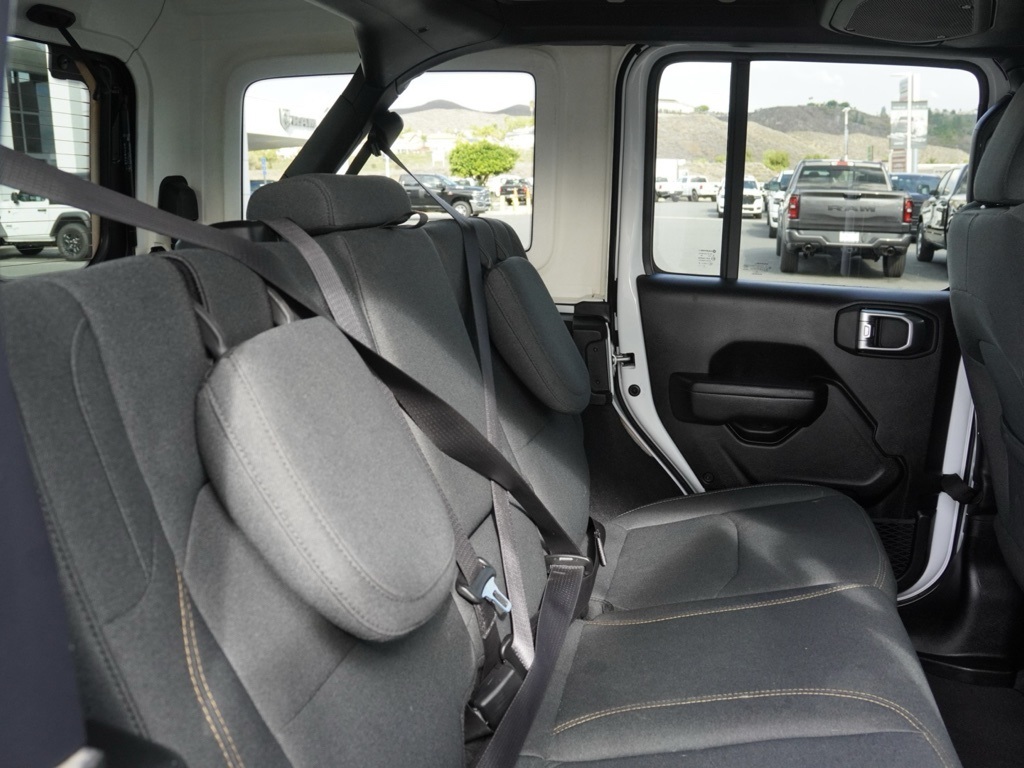 Used 2024 White Jeep Sport S 4xe image 25