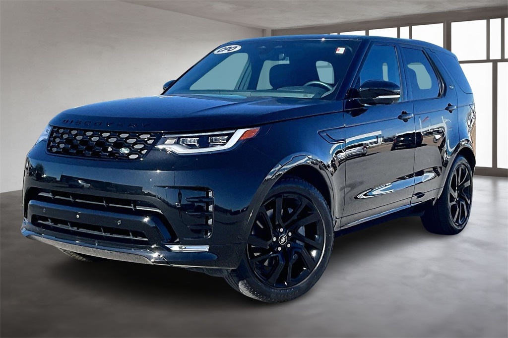 2025 Land Rover Discovery R-Dynamic SE's photo