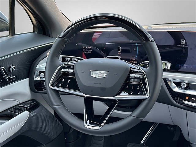 2025 Cadillac Lyriq Luxury photo 4