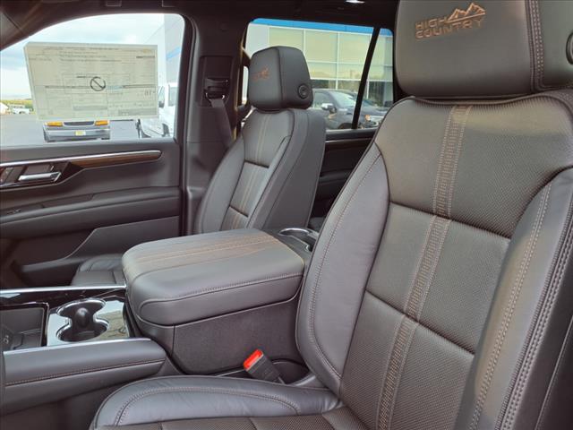 2025 Chevrolet Tahoe High Country photo 4