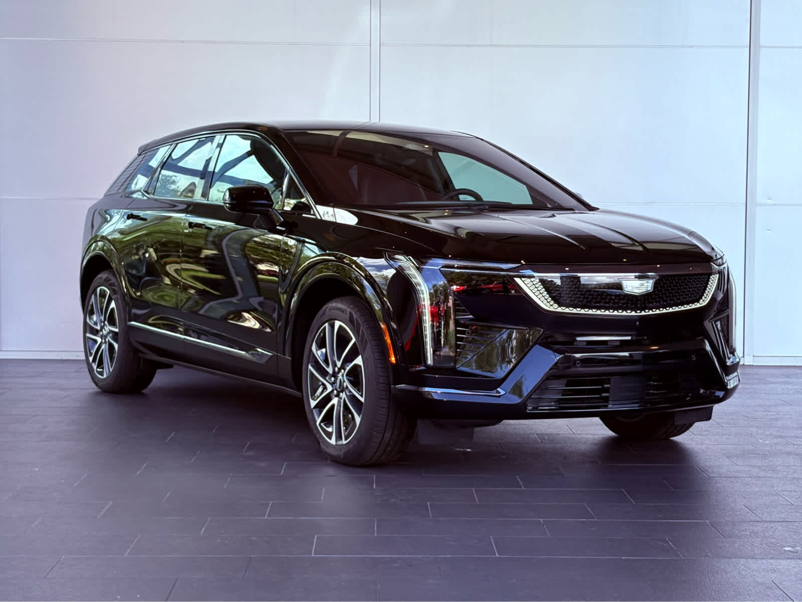 2025 Cadillac Optiq Sport photo 3