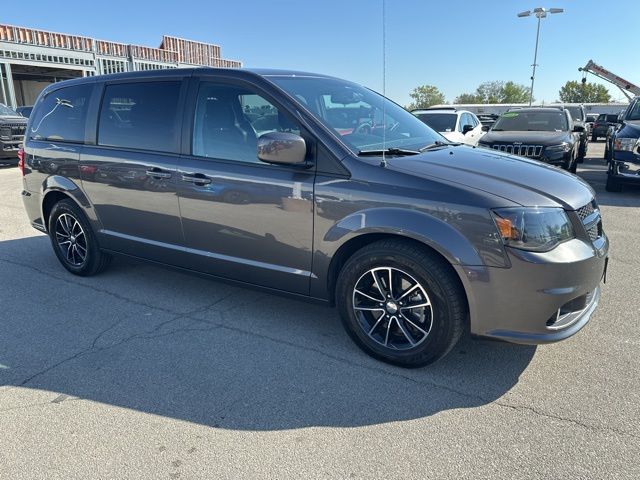 2018 Dodge Grand Caravan SE photo 2