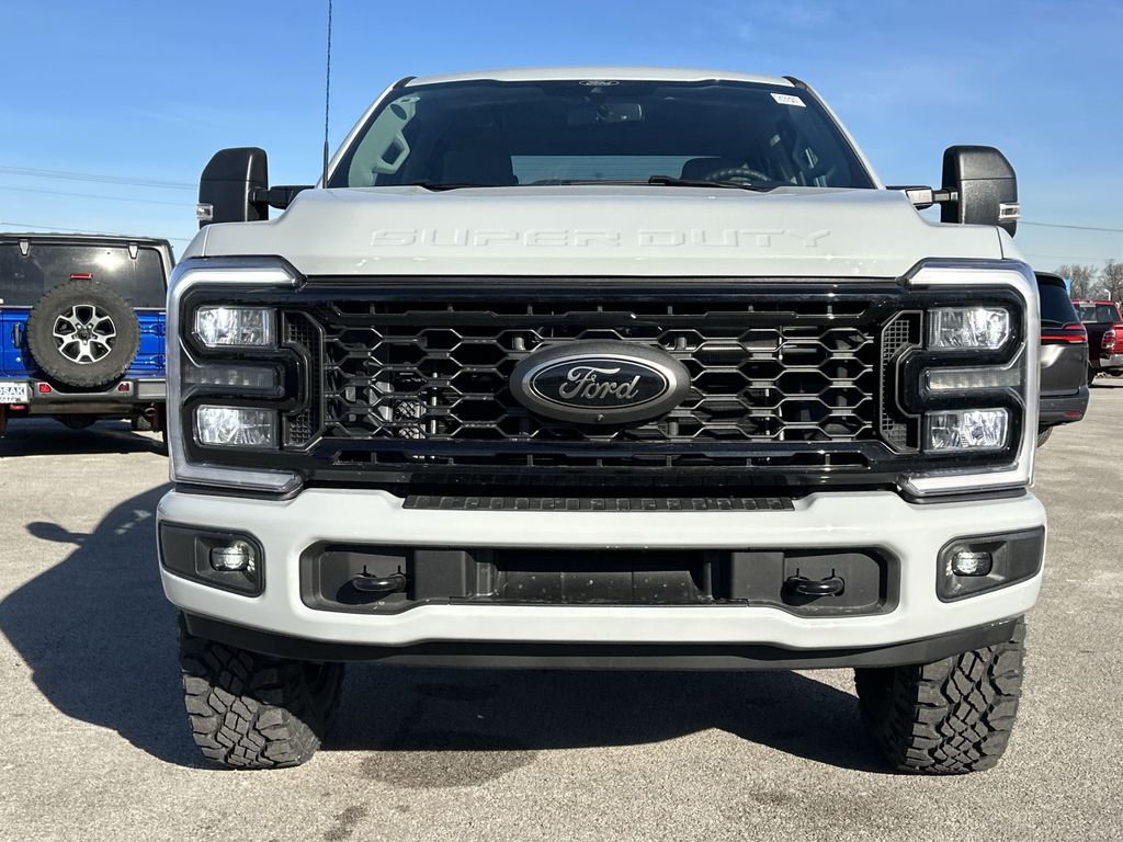2025 Ford F-350 XLT photo 33