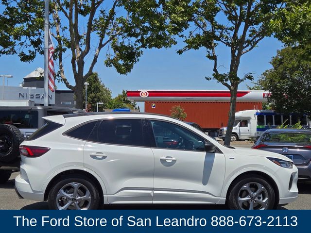 2024 Ford Escape ST-Line photo 7
