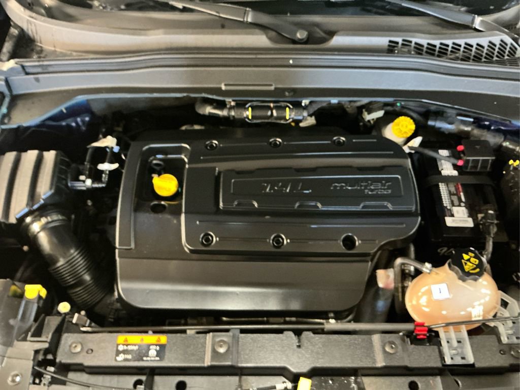 2017 Jeep Renegade Sport photo 13