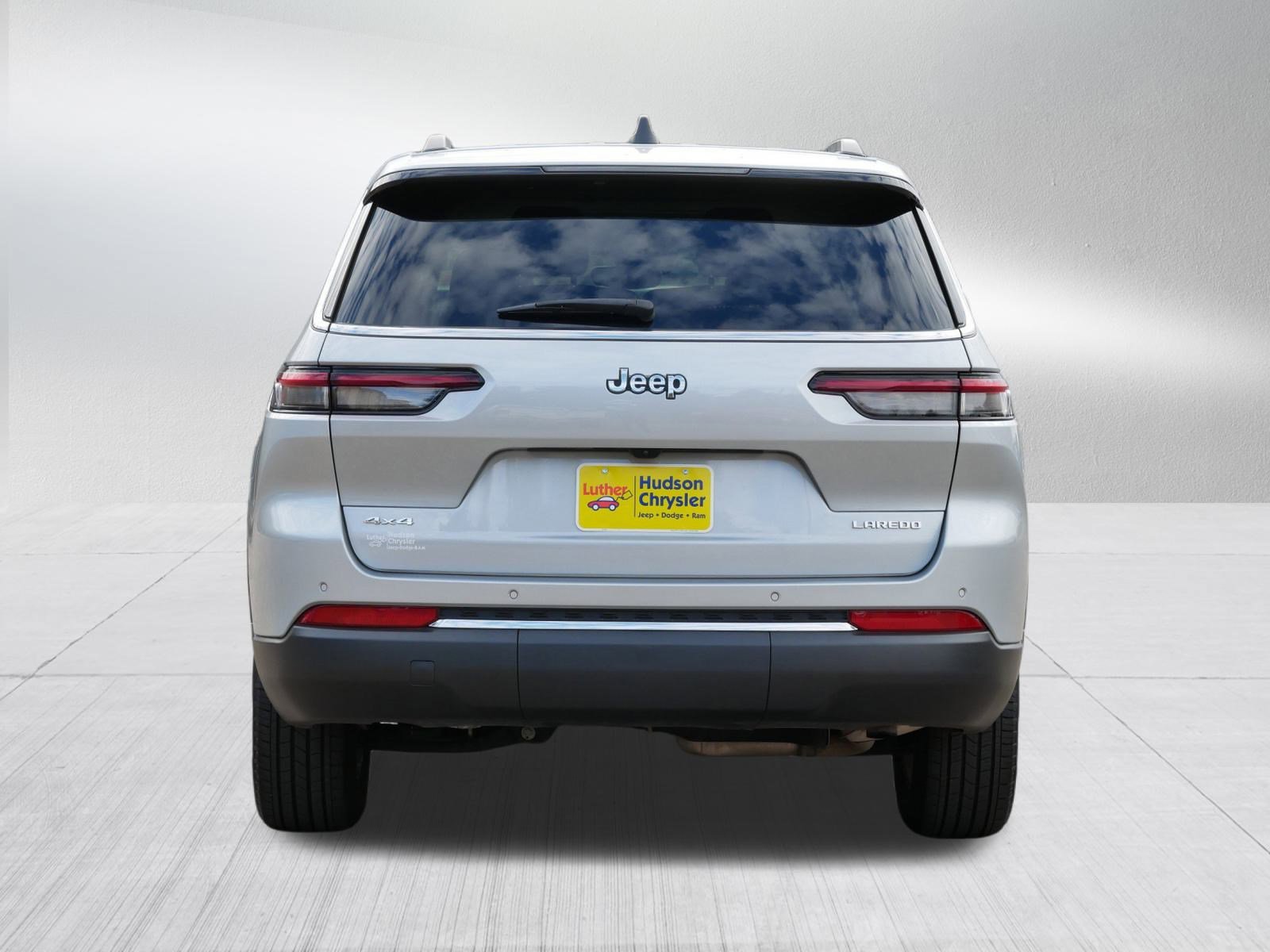 2023 Jeep Grand Cherokee Laredo X photo 4