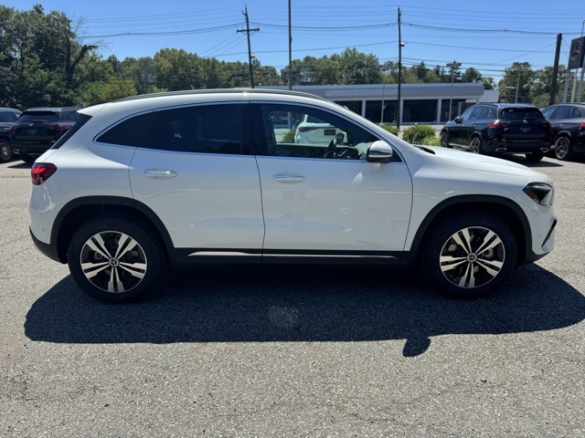 2026 Mercedes Benz GLA 250 4MATIC photo 2