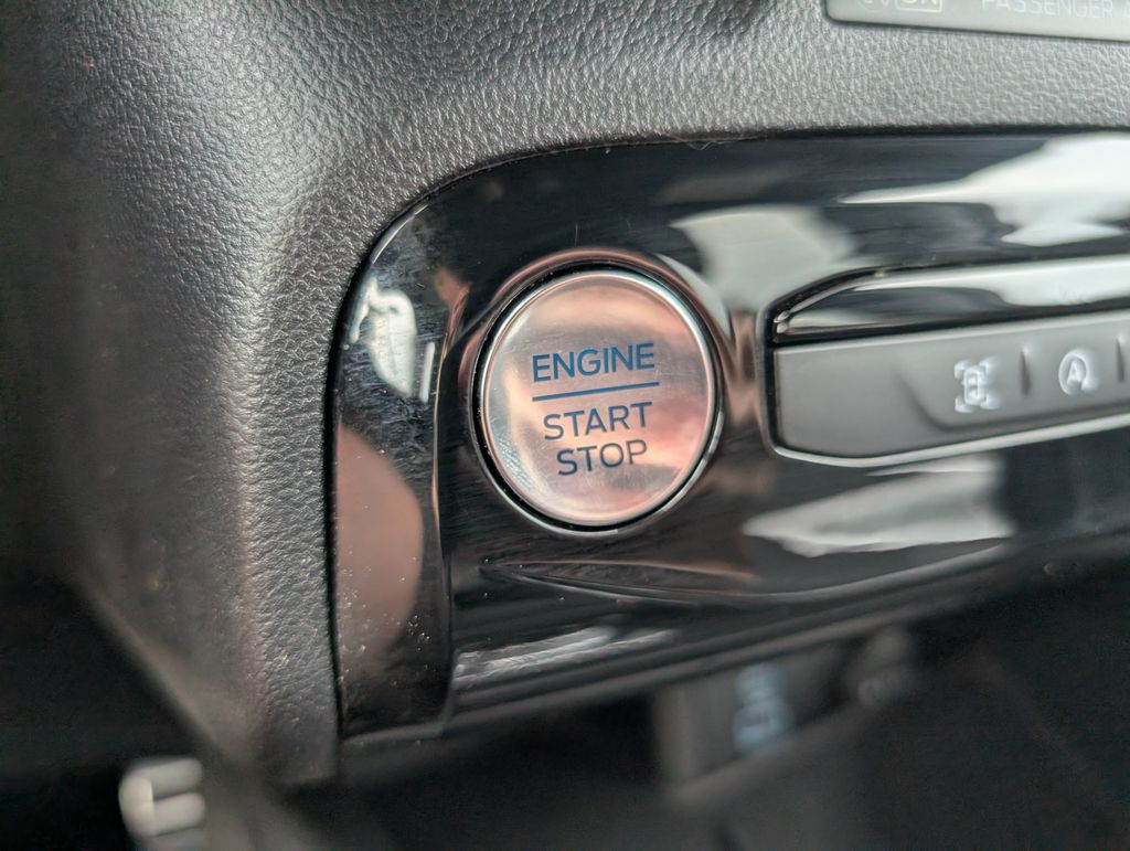 2023 Ford Escape ST-Line photo 20