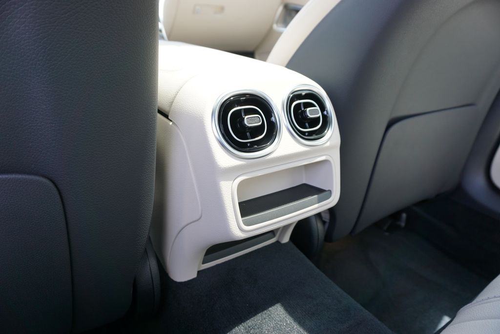 2025 Mercedes Benz C 300 photo 43