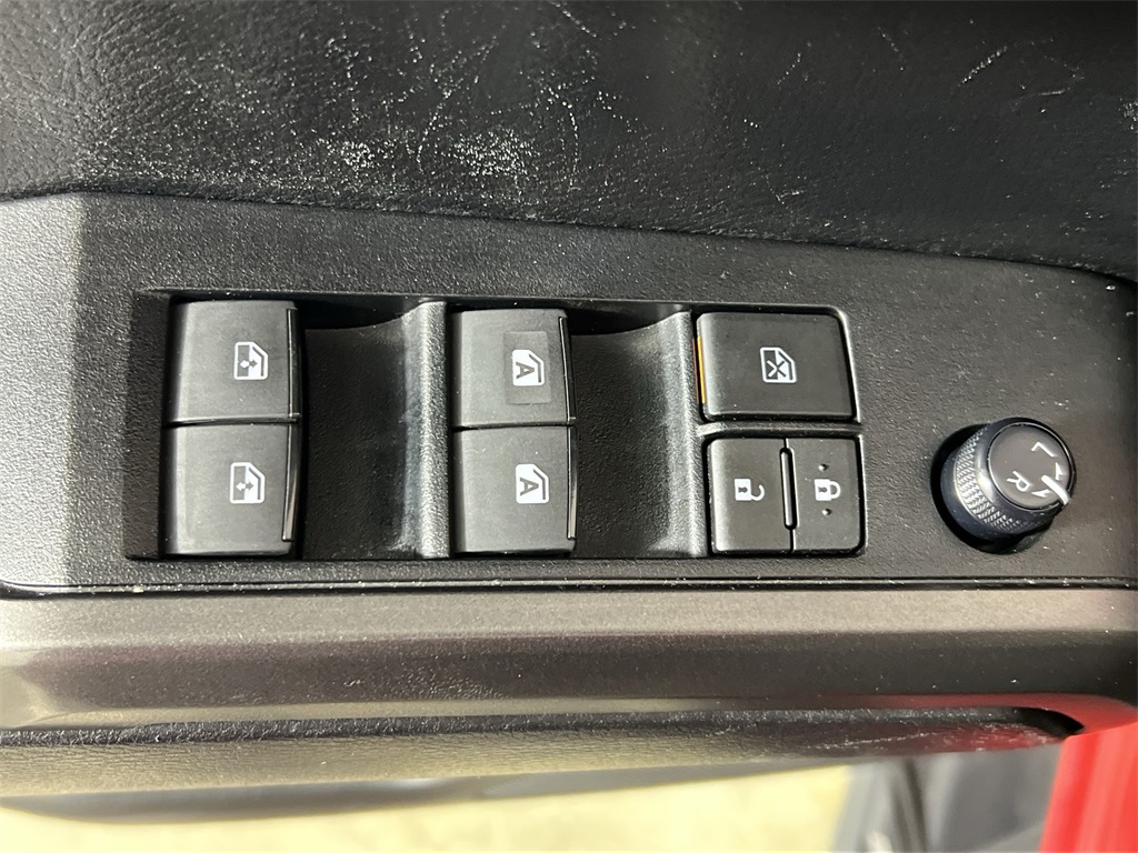 2022 Toyota Tacoma TRD Off-Road photo 15