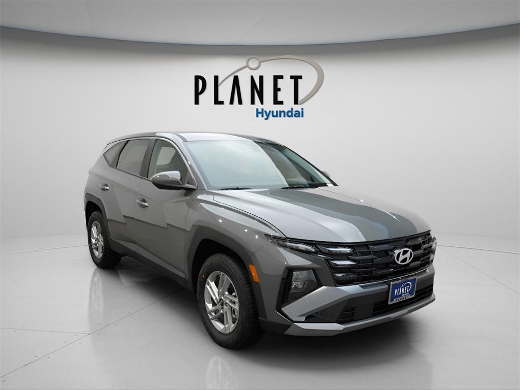 2025 Hyundai Tucson SE photo 19