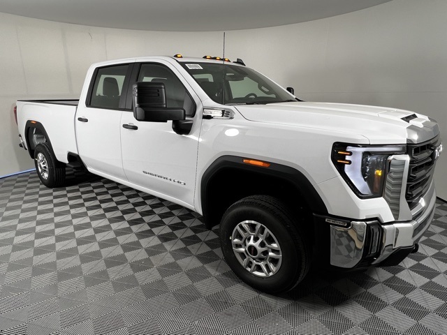2026 GMC Sierra 2500HD Pro's photo