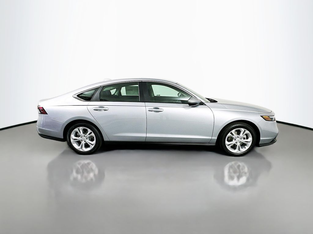 2025 Honda Accord 1.5T LX photo 4