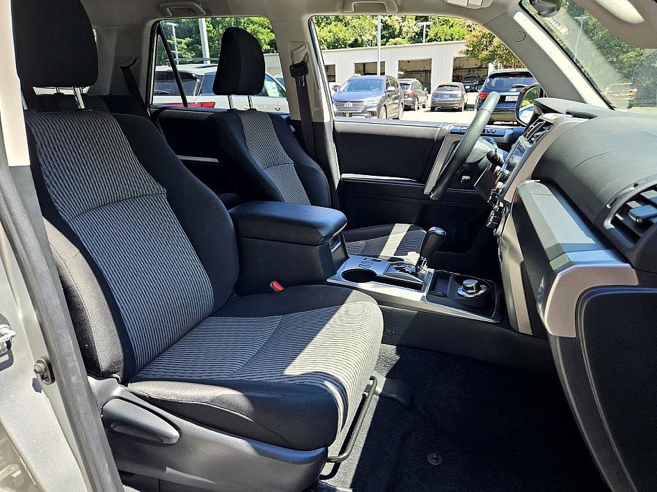 2024 Toyota 4Runner SR5 4WD photo 13