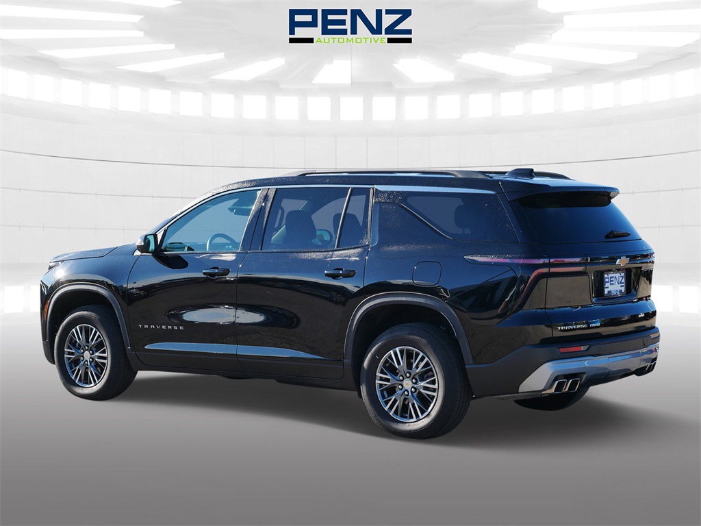 2024 Chevrolet Traverse photo 5